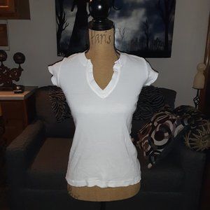 woman's short sleeve tee